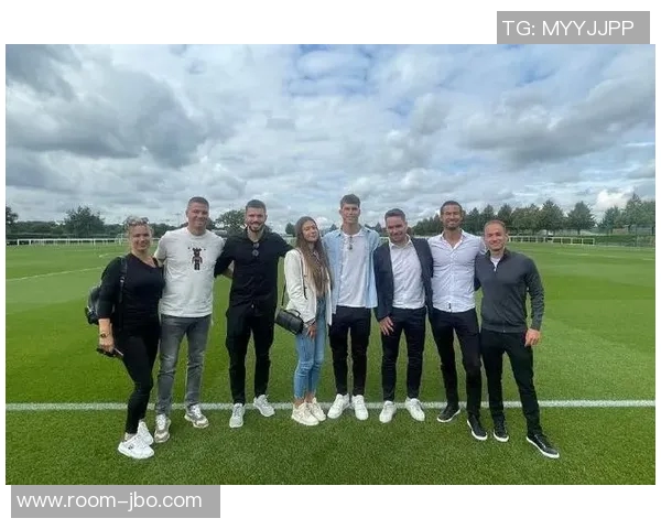 武什科维奇揭秘热刺重视自己拒绝曼城背后的故事与决策